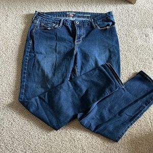 Levi Denizen Modern Skinny Jeans